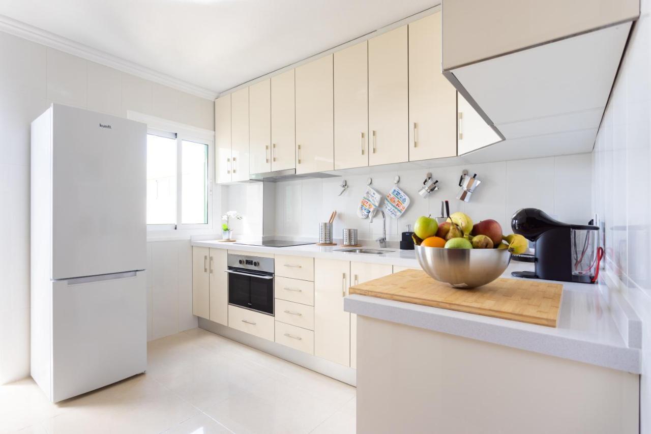 Classbnb - Three Spacious Apartments 150M From The Las Americas Promenade Арона Екстер'єр фото