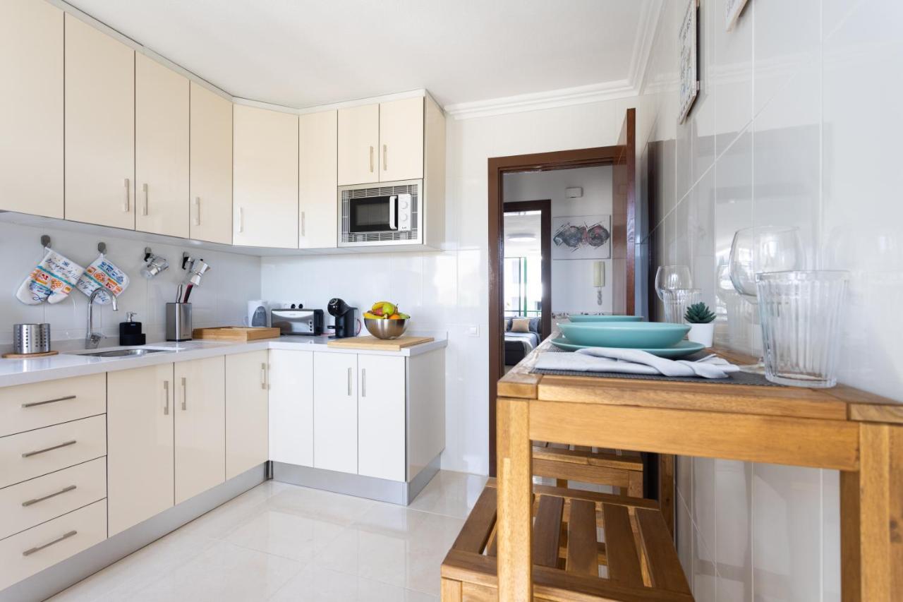 Classbnb - Three Spacious Apartments 150M From The Las Americas Promenade Арона Екстер'єр фото