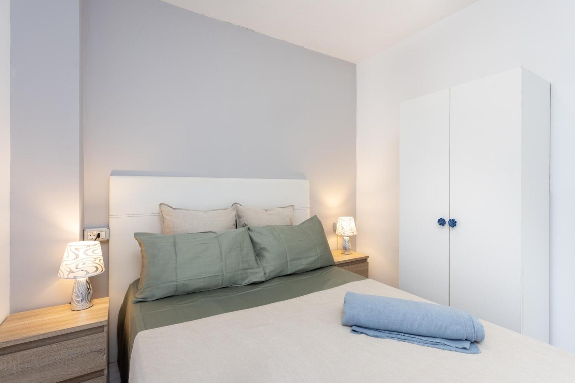 Classbnb - Three Spacious Apartments 150M From The Las Americas Promenade Арона Екстер'єр фото