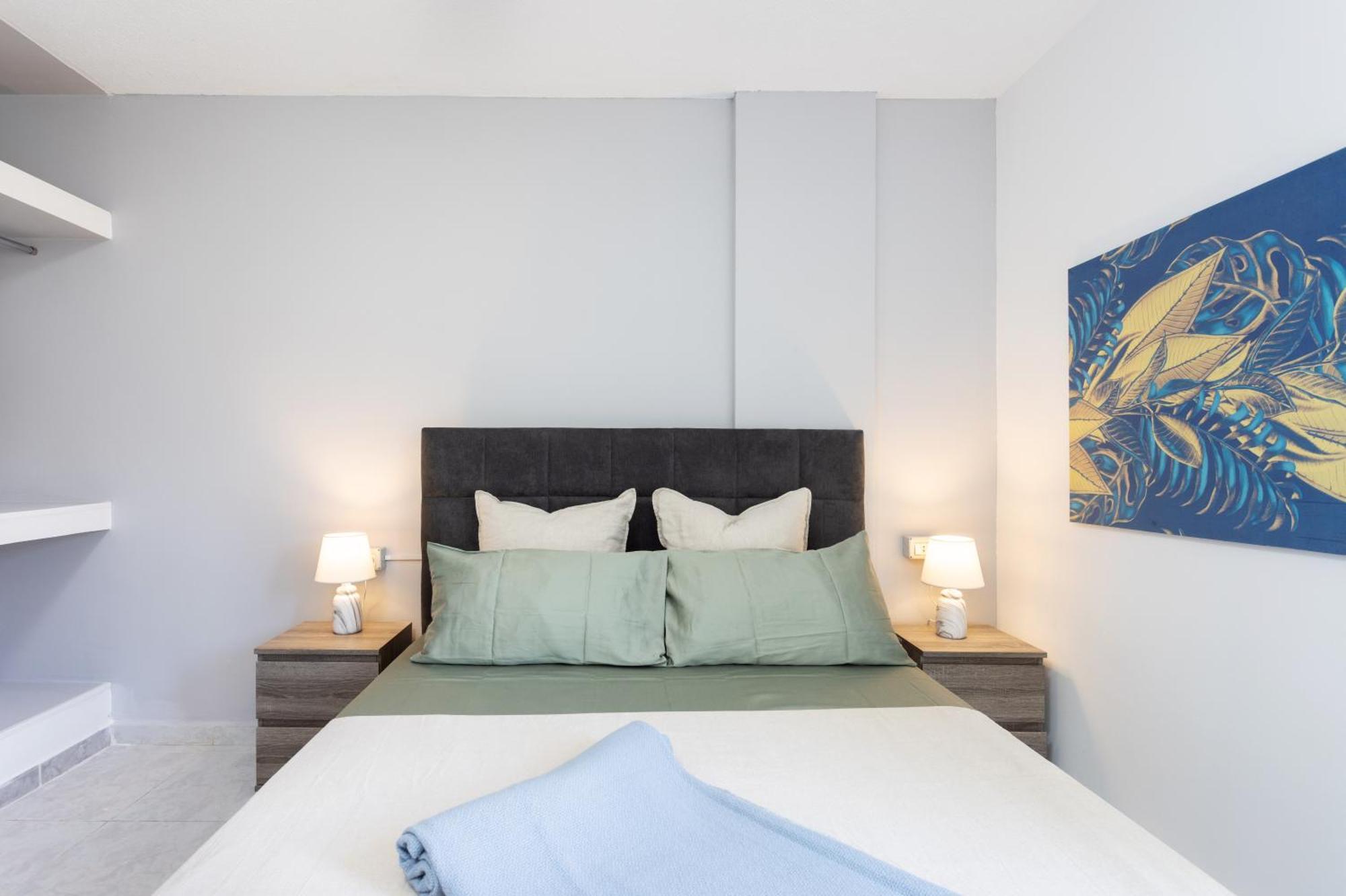 Classbnb - Three Spacious Apartments 150M From The Las Americas Promenade Арона Екстер'єр фото