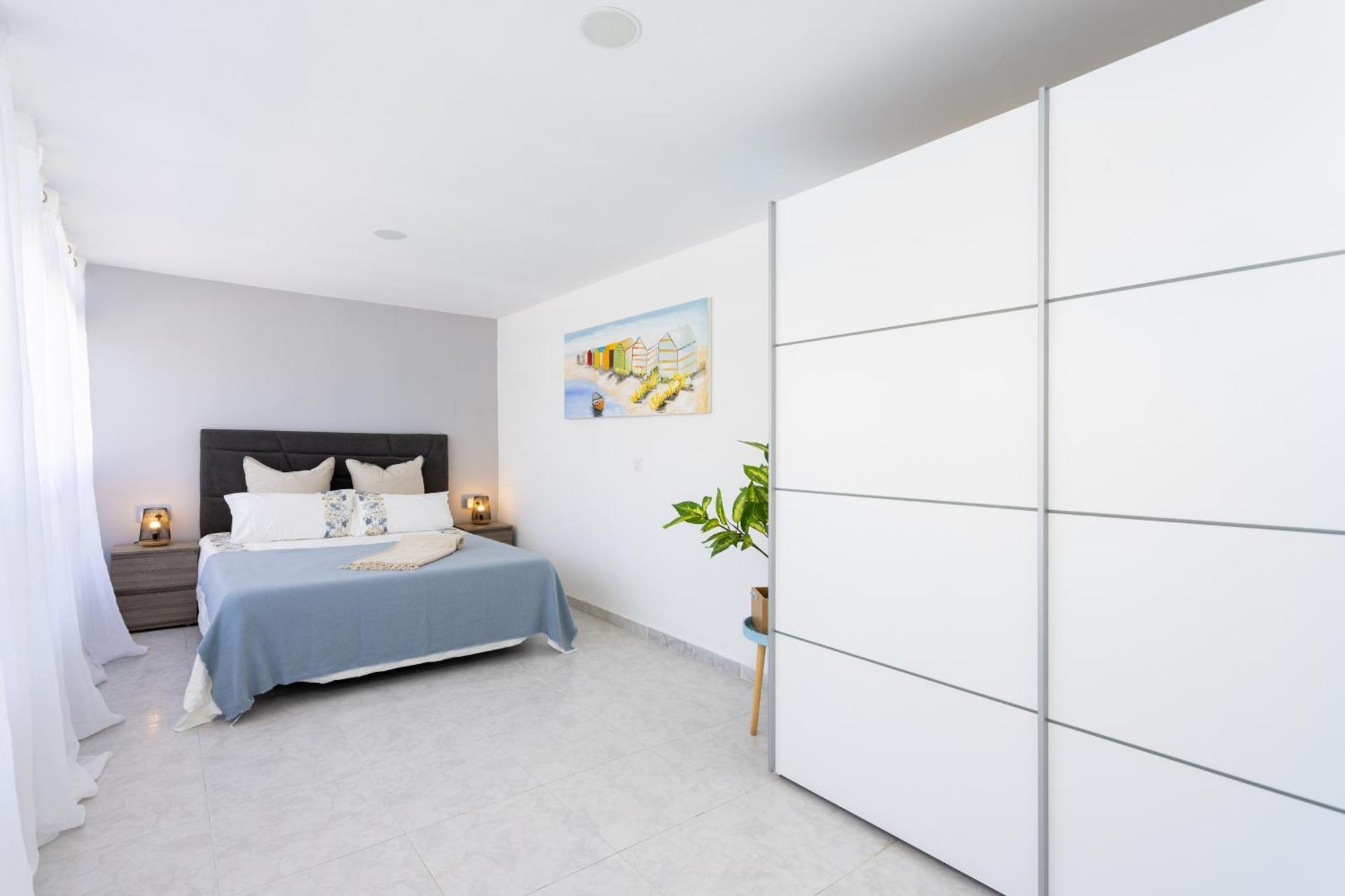 Classbnb - Three Spacious Apartments 150M From The Las Americas Promenade Арона Екстер'єр фото