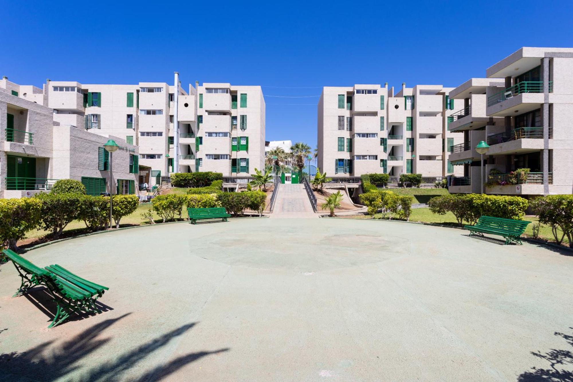 Classbnb - Three Spacious Apartments 150M From The Las Americas Promenade Арона Екстер'єр фото